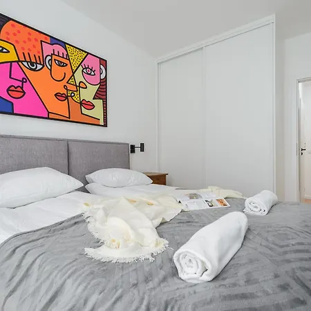 Shortstaypoland Jagiellonska B70 Appartement *