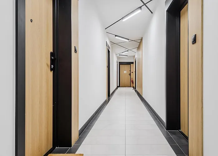 Shortstaypoland Jagiellońska B70 *